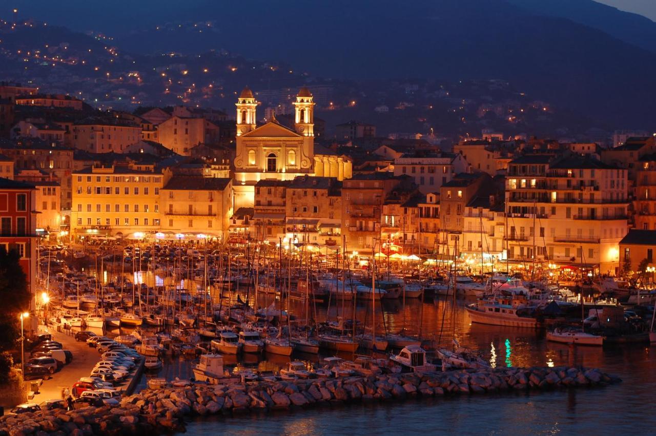 Beau T2 Sur Le Vieux Port, Centre De Bastia Lägenhet Bastia  Exteriör bild
